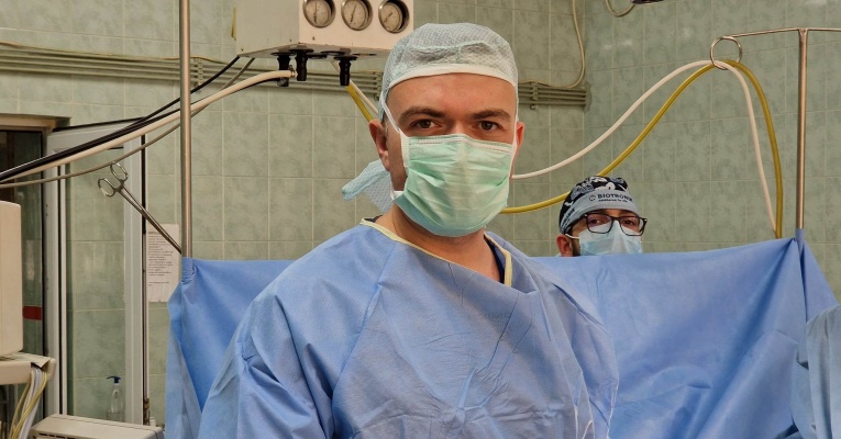 Топ хирургът д-р Димитър Пейчинов е претендент за Балкански медицински Оскар | ИСУЛ